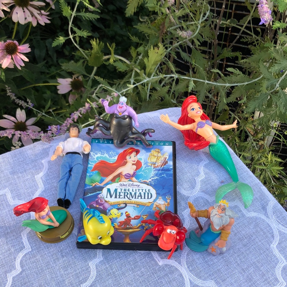 DISNEY Little Mermaid 7 plastic action toys & bonus features DVD - NOT movie